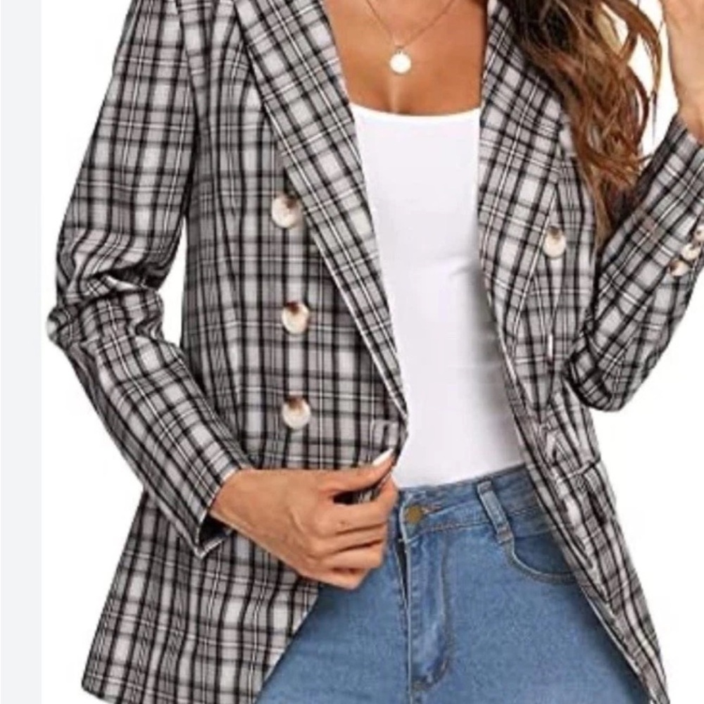 Chic Black and White Plaid Women's Blazer
